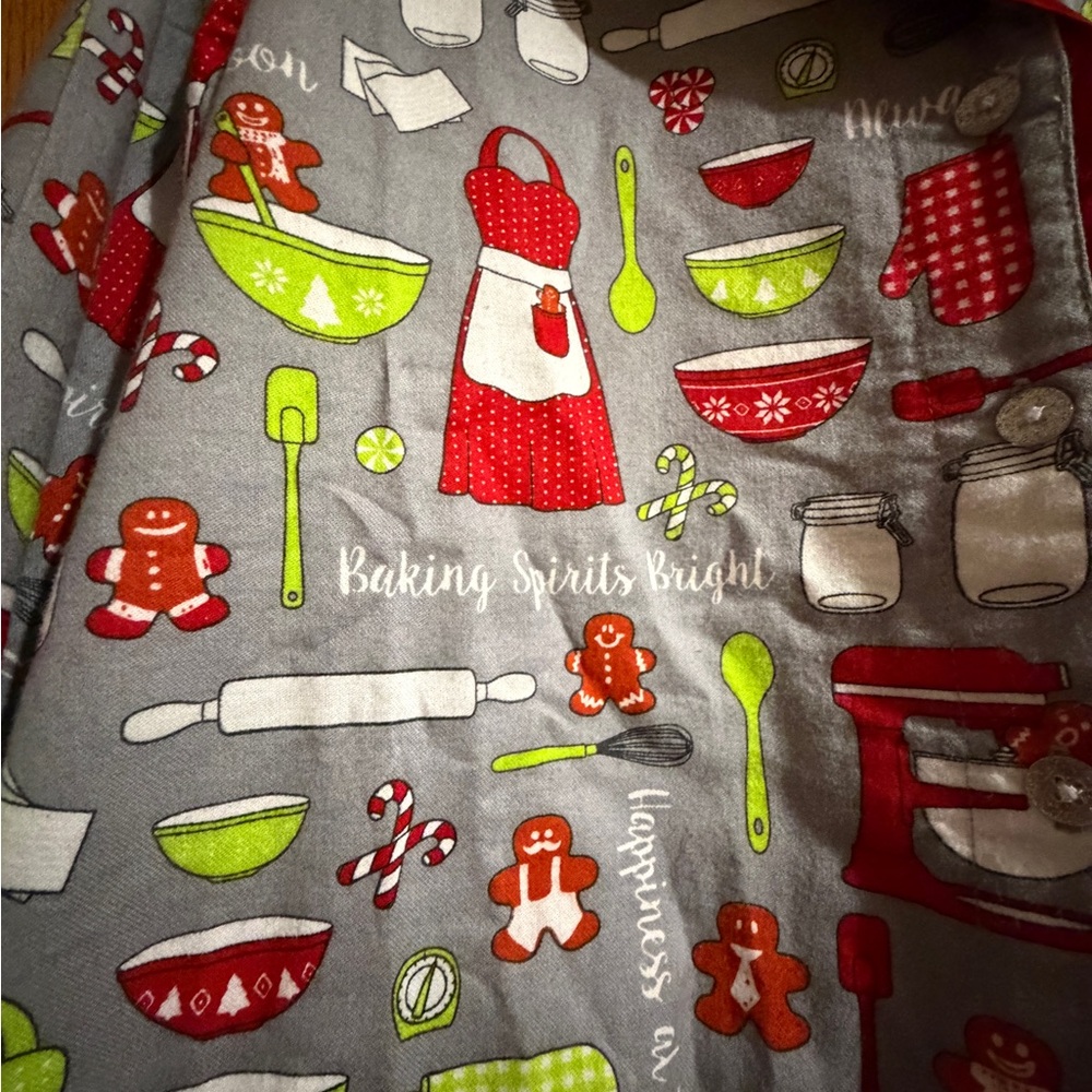 Gray-Red-Green‎ Ladies Christmas baking/cooking Sleep shirt 18.5” pit2pit NEW - Picture 4 of 8